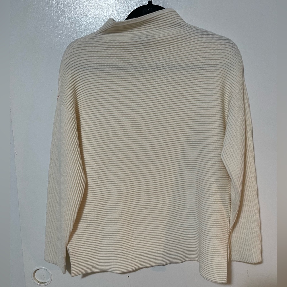 REISS clean turtle neck ribbed pullover long sleeve sweater cream size S… - Picture 5 of 5